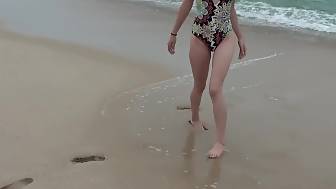 beach masturbation public