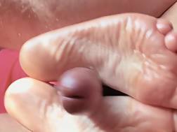 13 min - Teen feet massive jizz