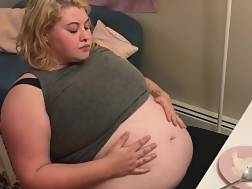 8 min - Chubby bbw teen swallows