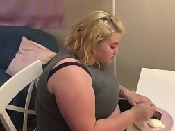 8 min - Chubby bbw teen swallows