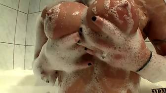 big boobs butt bath