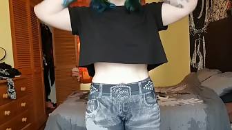 leggings tease finger drill