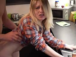 17 min - Teenager screaming deep creampie