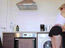 13 min - Penetrated wife kitchen