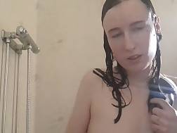 6 min - Teenager wanking shower