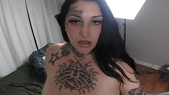 tattooed milf snatch blowing