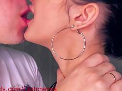 11 min - Close kissing wife