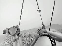 5 min - Submissive bondage